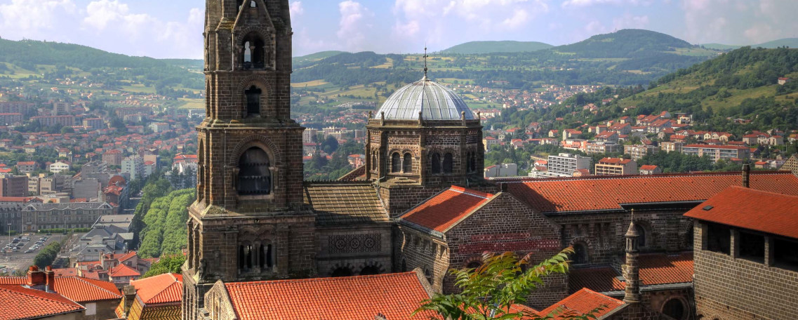 Mihai-Bogdan Lazar - fotolia.com Notre-Dame du Puy-en-Velay