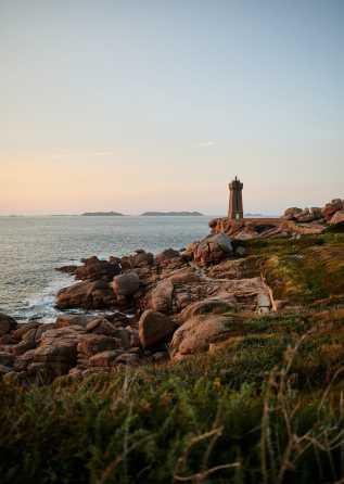 @Fotostudio-All Eyes on you de Pexels Phare de Ploumanach, Bretagne, GR34